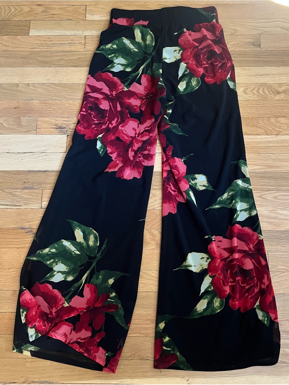 Frank Lyman Wide-Leg Floral Pants - Black with Red Rose Print Size 4